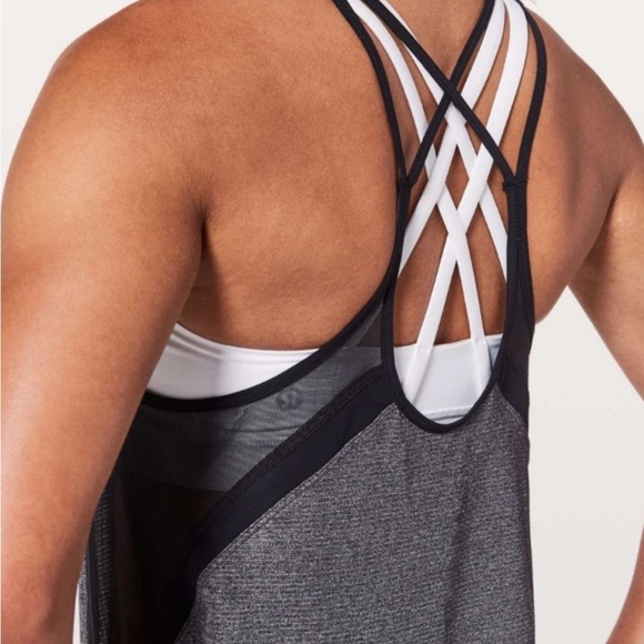 Lululemon grey and black run off route mesh panel tank - Picture 3 of 8